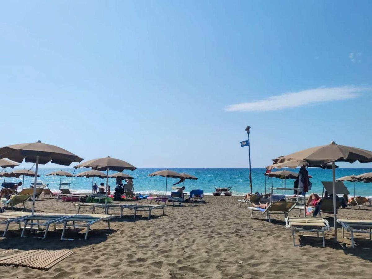 Villa Locazione Turistica Ponente 6 Marina Di Bibbona Esterno foto